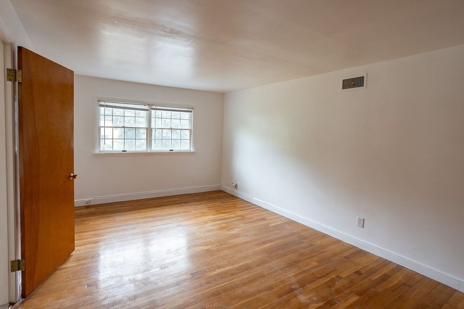 16 Westwood Rd, Lexington, MA, 16 Westwood Rd, Lexington, MA Photo #8