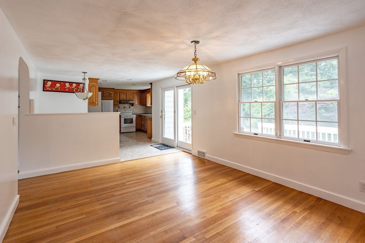16 Westwood Rd, Lexington, MA, 16 Westwood Rd, Lexington, MA Photo #3
