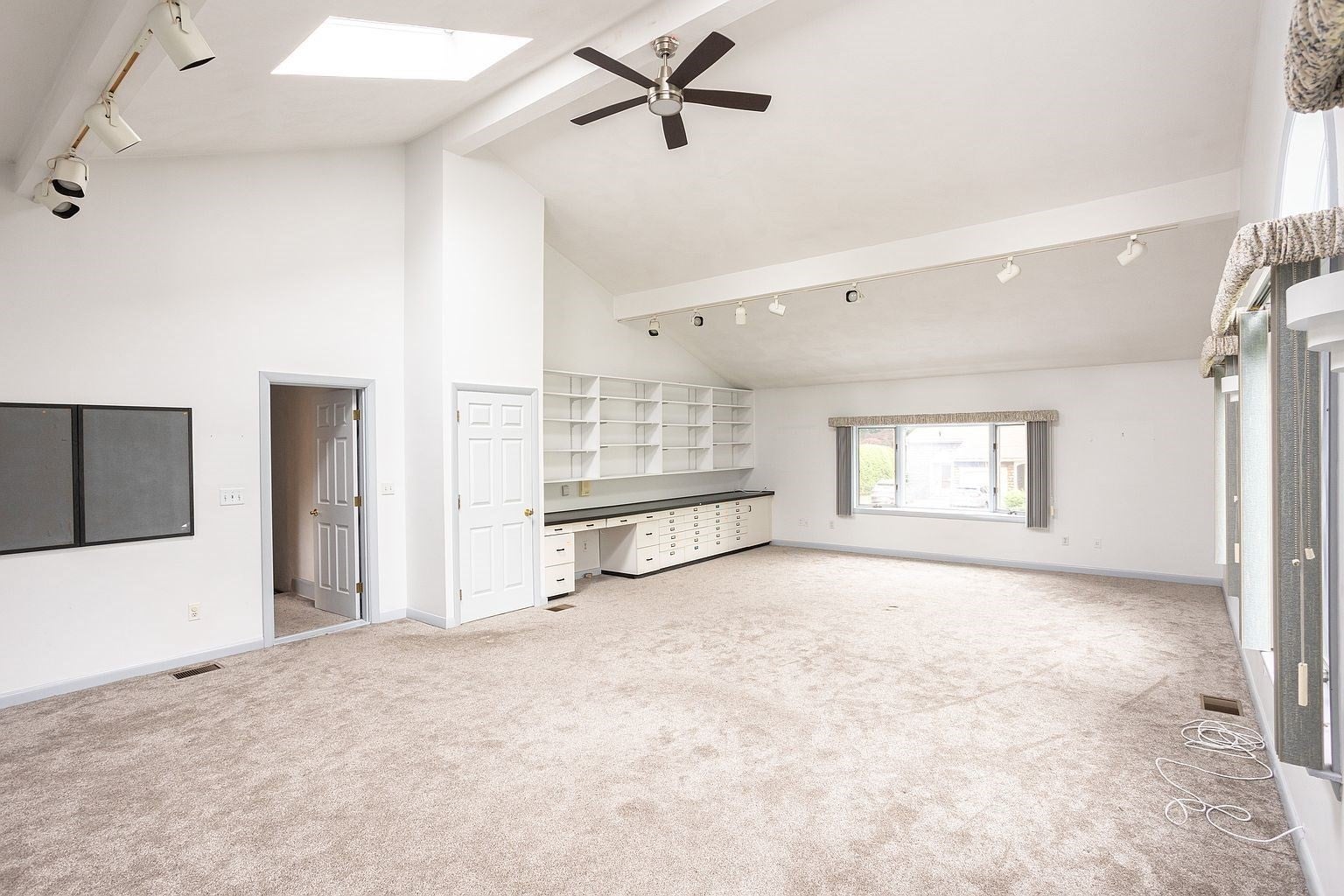 16 Westwood Rd, Lexington, MA, 16 Westwood Rd, Lexington, MA Photo #9