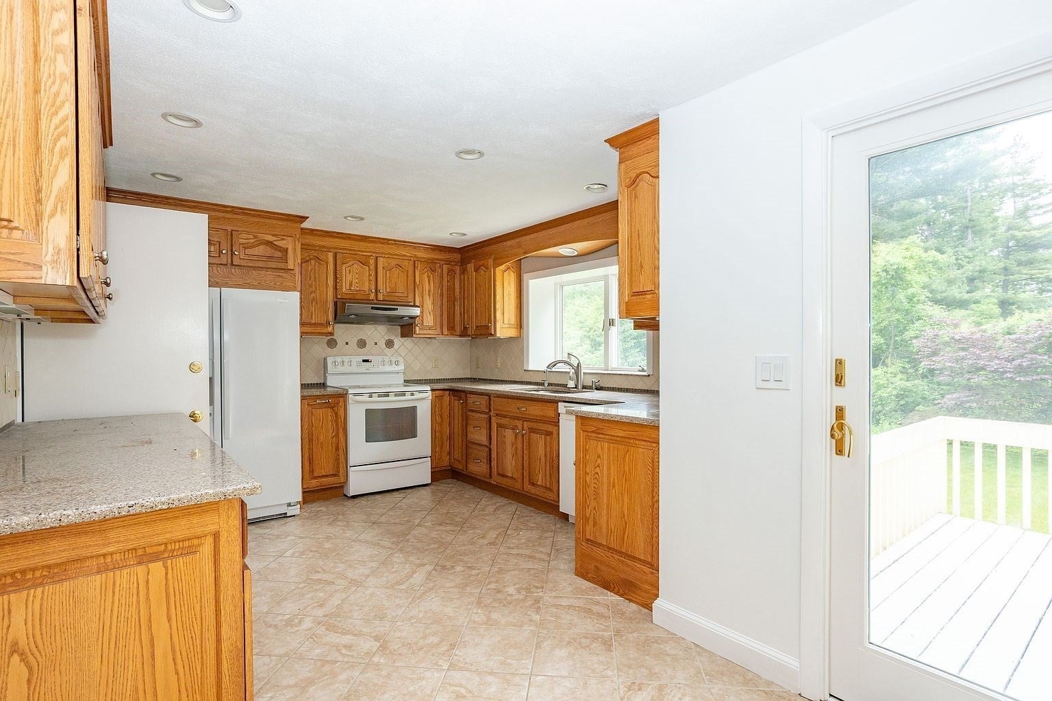 16 Westwood Rd, Lexington, MA, 16 Westwood Rd, Lexington, MA Photo #4