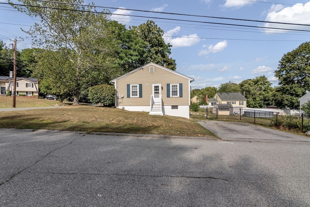 98 Varnum Rd