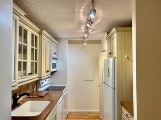 40 Village Rd #108A, Middleton, MA, 40 Village Rd #108A, Middleton, MA Photo #9