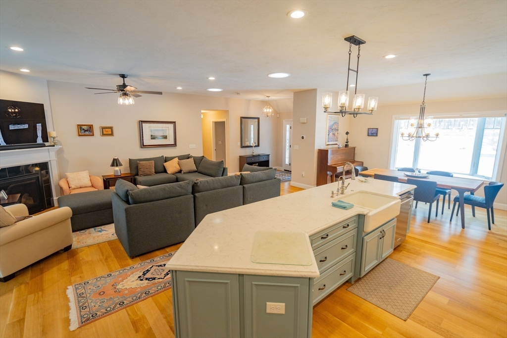 237 Woodland Way