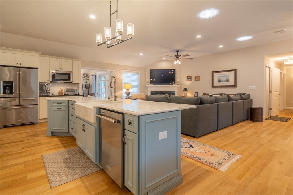 237 Woodland Way