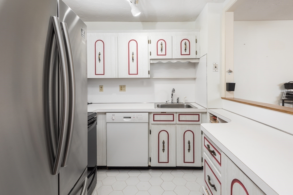34 South St 103