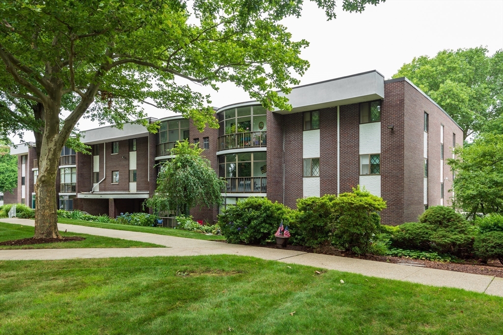 34 South St 103