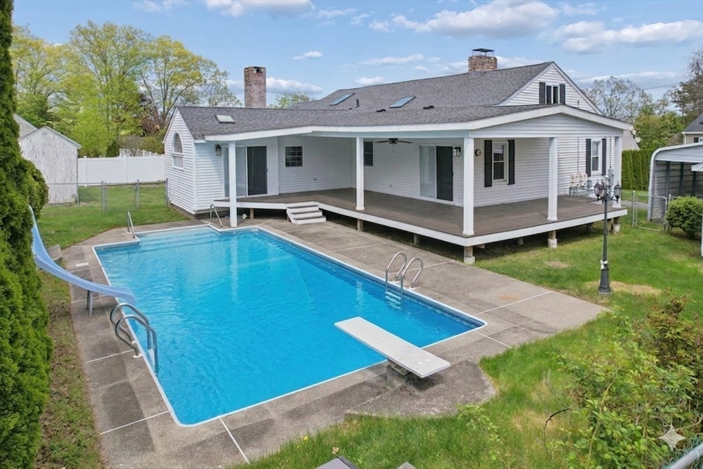 39 Bullard Ave