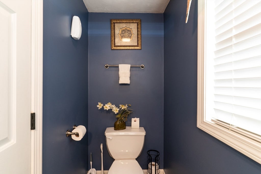 55 S Shore Dr, Sturbridge, MA, 55 S Shore Dr, Sturbridge, MA Photo #14