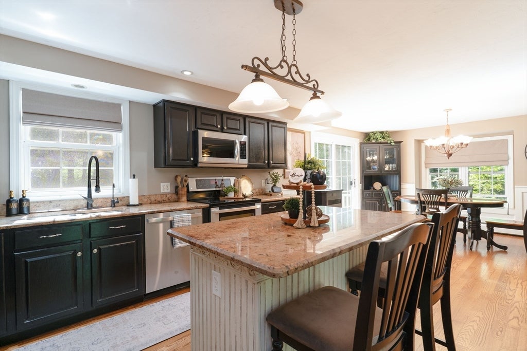 55 S Shore Dr, Sturbridge, MA, 55 S Shore Dr, Sturbridge, MA Photo #8