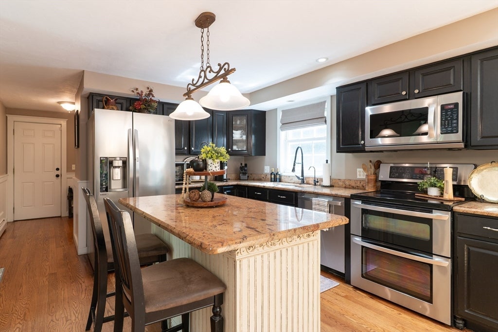 55 S Shore Dr, Sturbridge, MA, 55 S Shore Dr, Sturbridge, MA Photo #6