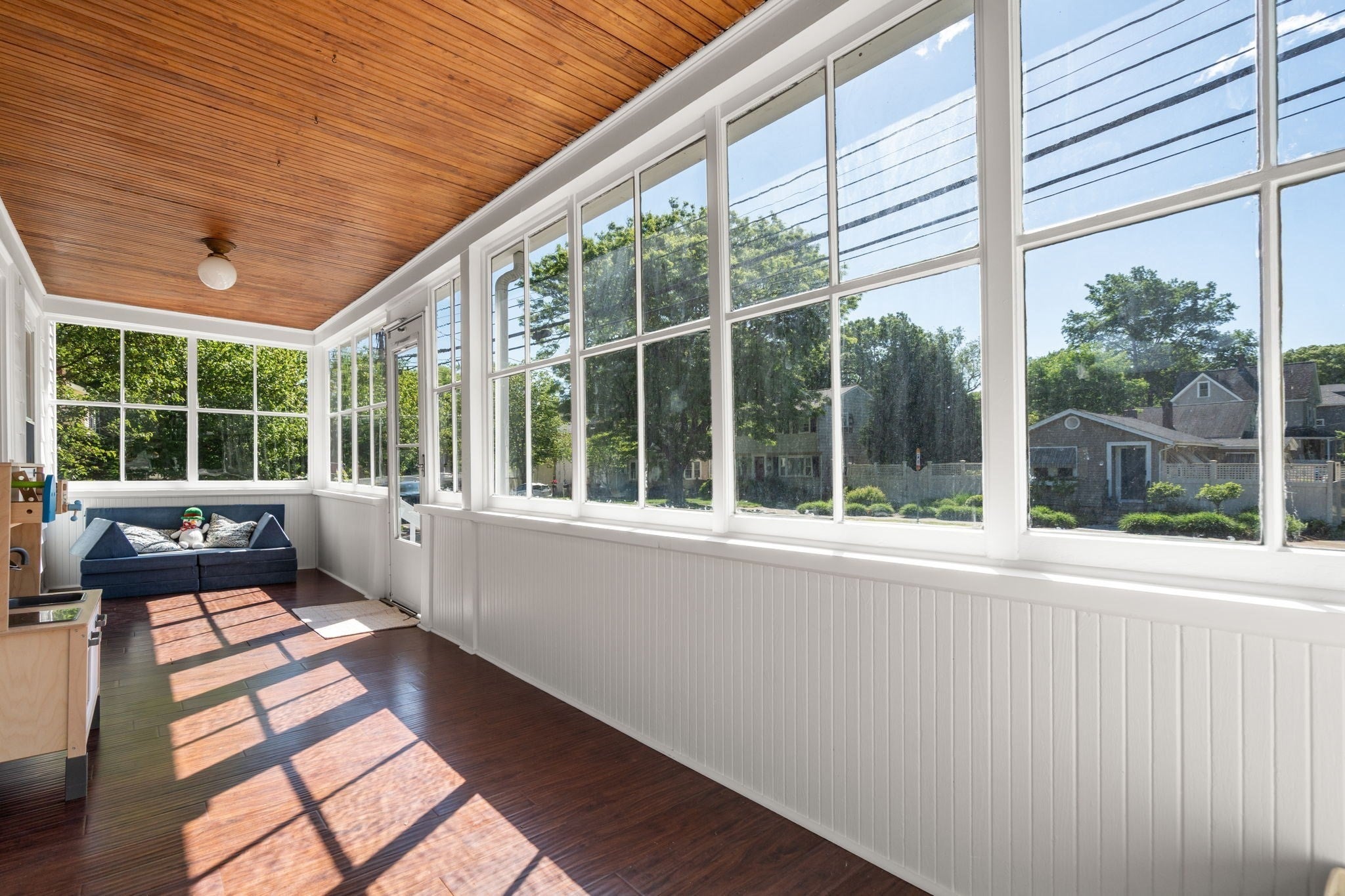 128 Pleasant St