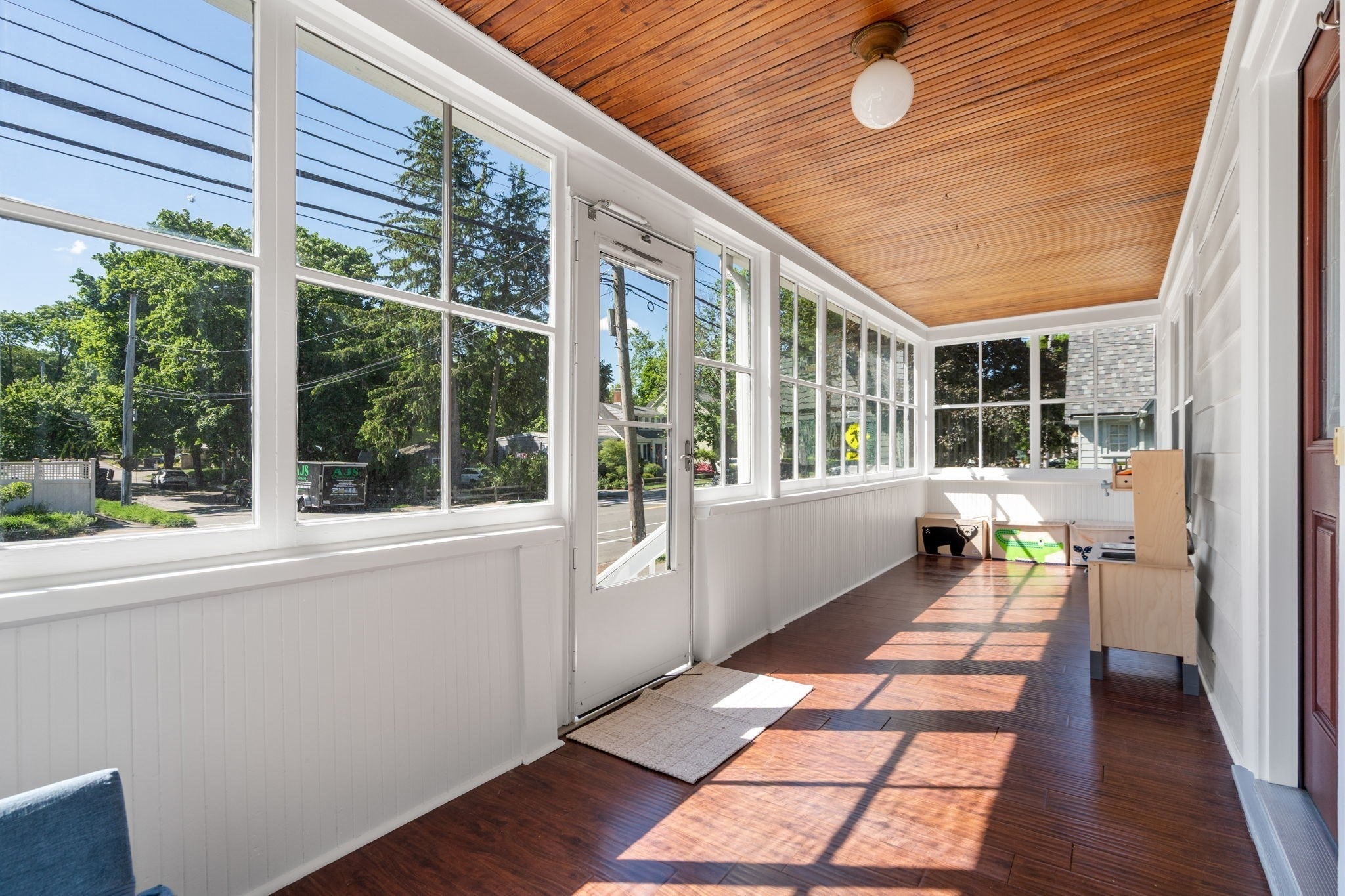 128 Pleasant St