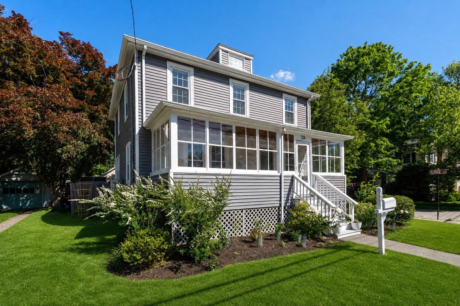128 Pleasant St