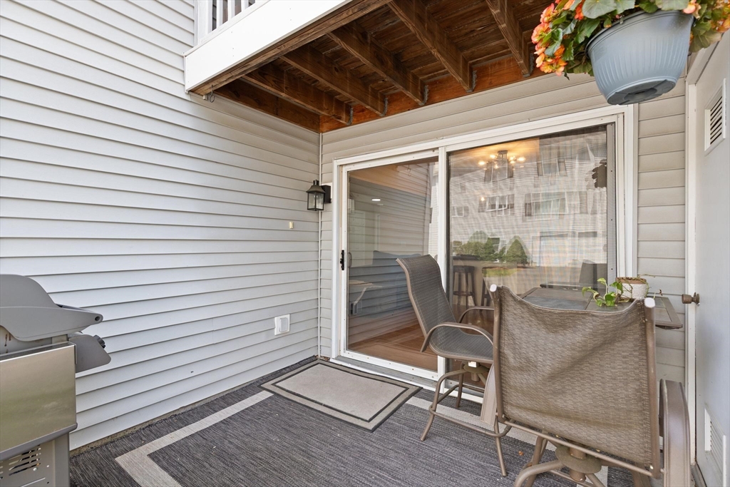 1830 Main St 15