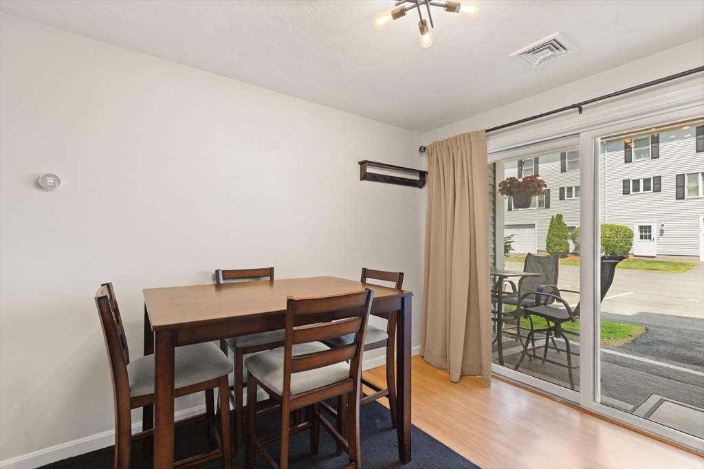 1830 Main St 15
