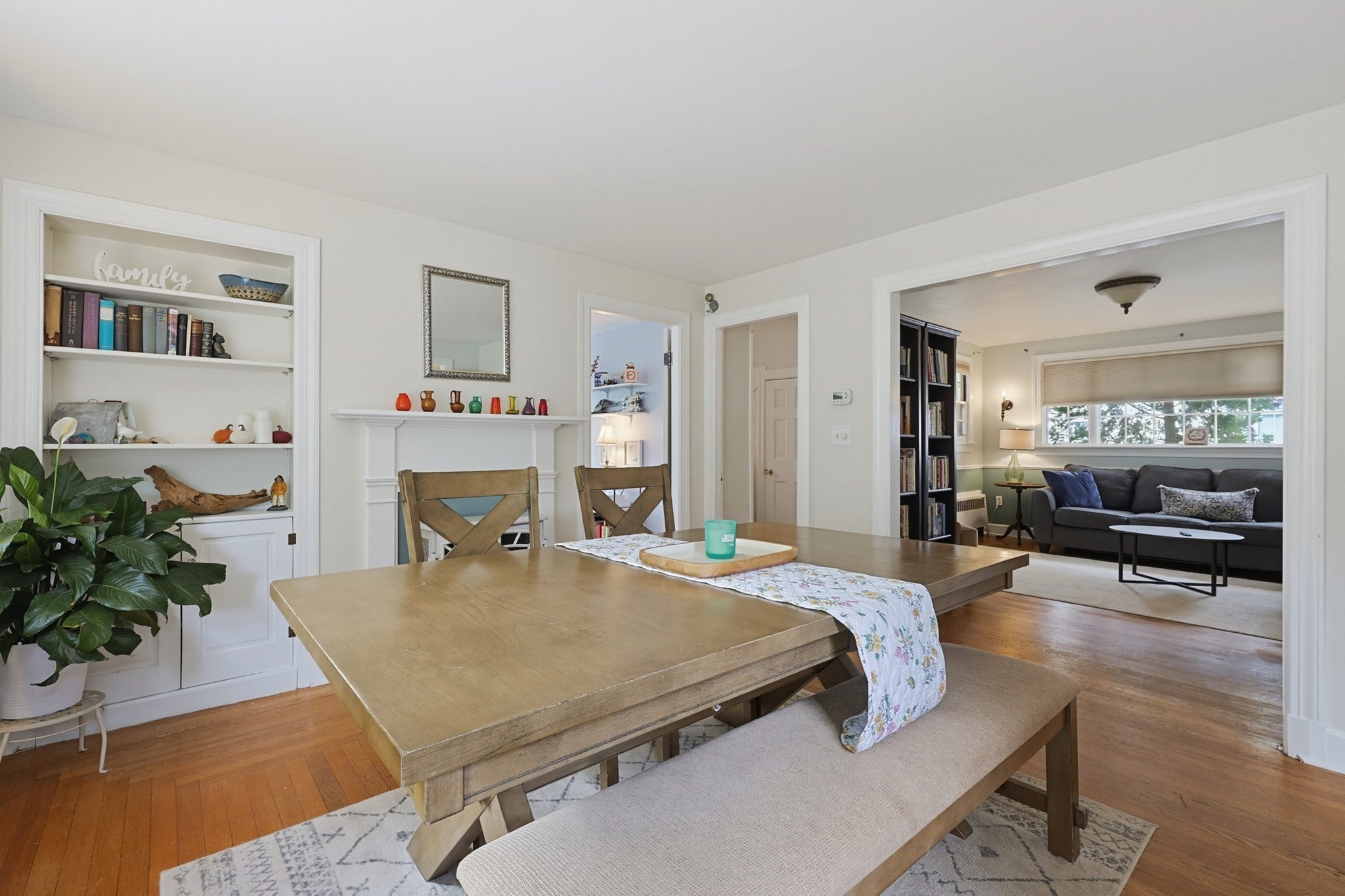 14 Mayhew St, Hopkinton, MA Photo #5