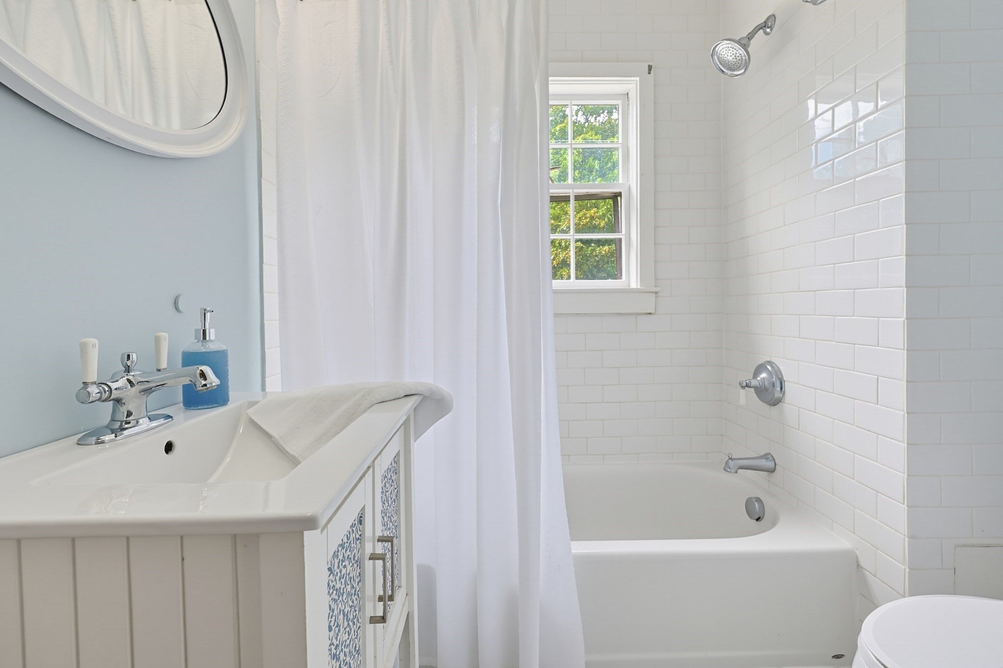 14 Mayhew St, Hopkinton, MA Photo #28