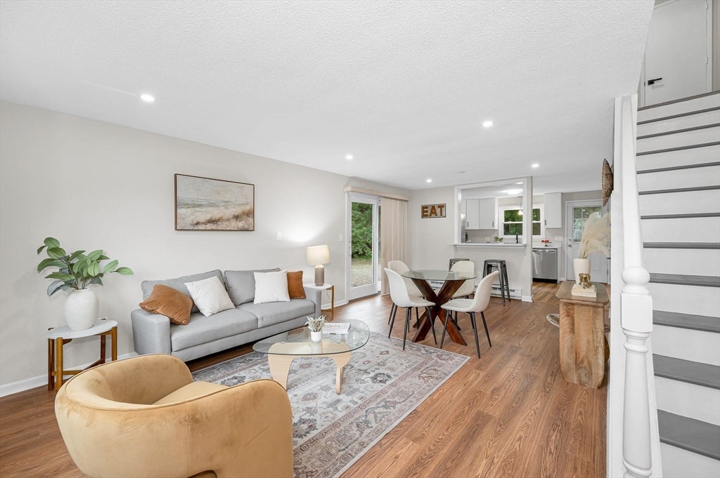 22 Maple Ave