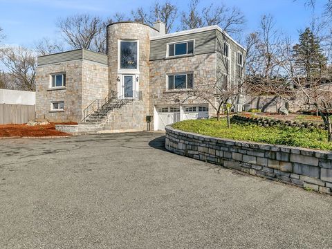 46 Clairmont St, Lynn MA 01904