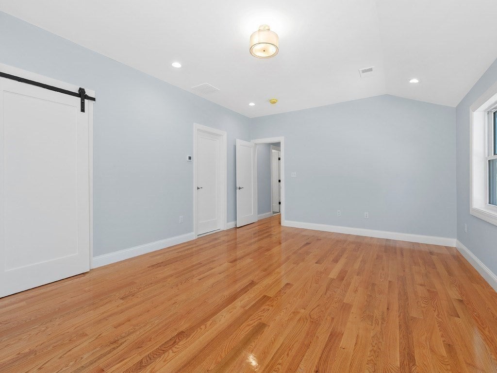 28 Ash Street #1, Waltham, MA Photo #17