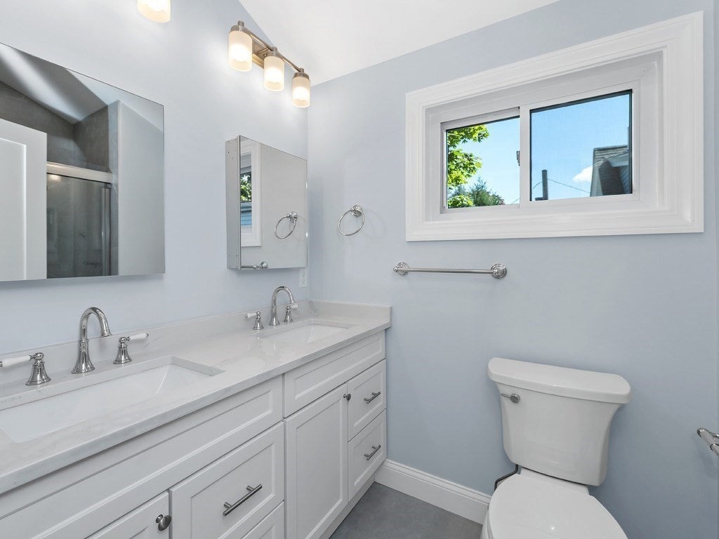 28 Ash Street #1, Waltham, MA Photo #32