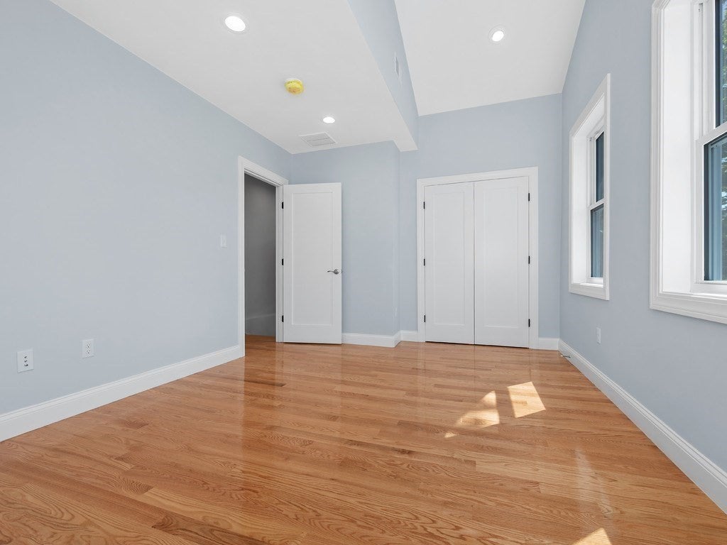 28 Ash Street #1, Waltham, MA Photo #21