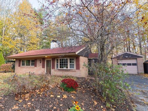 416 Pleasant St Paxton MA 01612