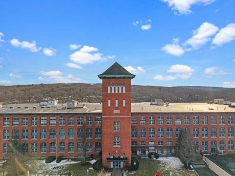 1 Tupperware Dr 221 North Smithfield RI 02896