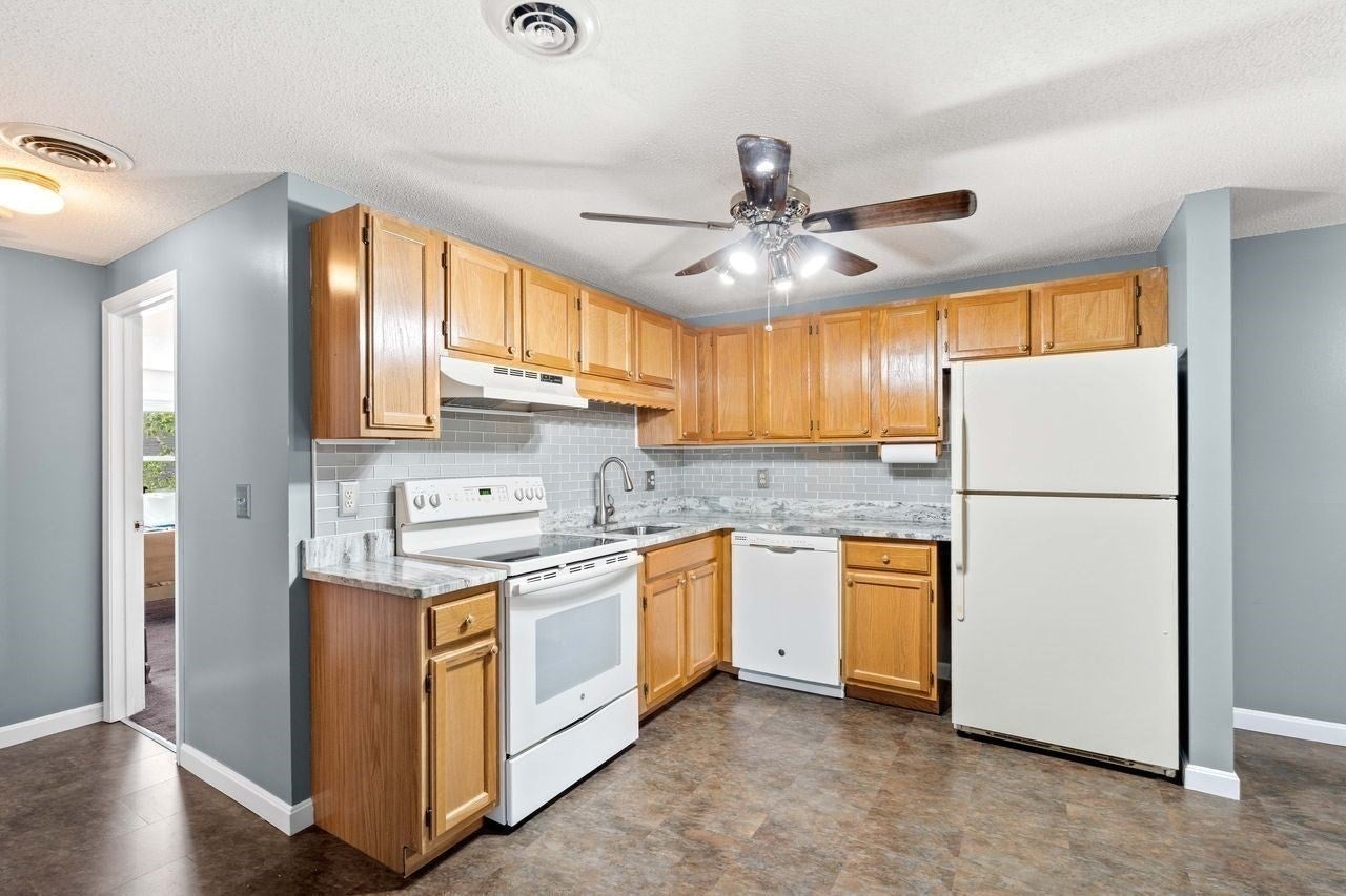 67 Randolph Dr 67