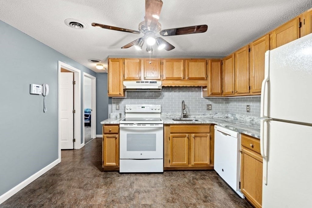 67 Randolph Dr 67