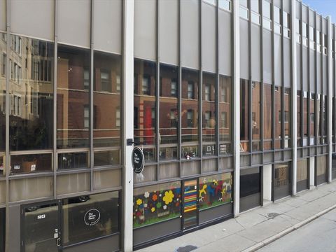 15-17 Kearney Sq 209 Lowell MA 01852