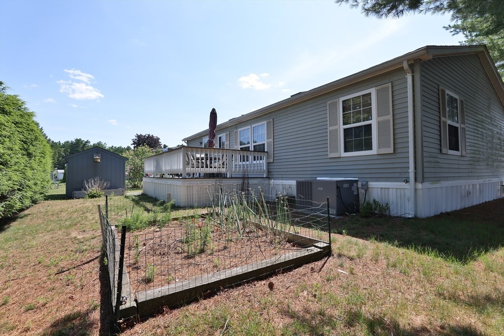 2 Douglas Dr