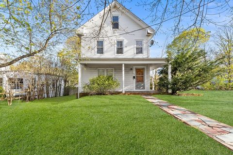 Photo of 491 Webster St, Rockland, MA 02370 (MLS # 73510615)