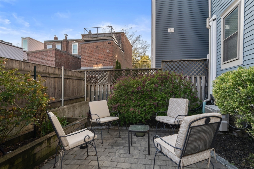 94 Russell St #94, Boston, MA Photo #11