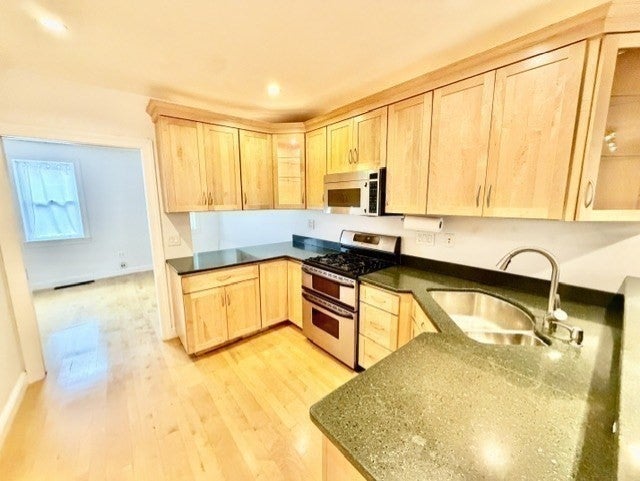152 Prince ST #2, Boston, MA Photo #8