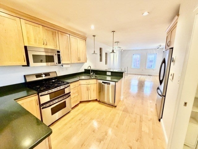 152 Prince ST #2, Boston, MA Photo #10