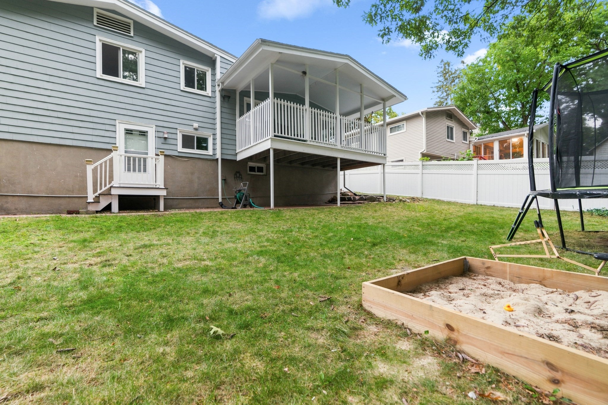 22 Harbell St, Lexington, MA Photo #37