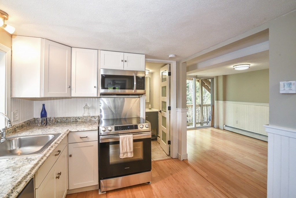 5 Boardman St #5, Newburyport, MA, 5 Boardman St #5, Newburyport, MA Photo #10