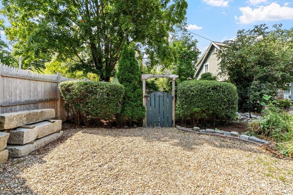 1 Pigeon Hill Court #B, Rockport, MA Photo #32