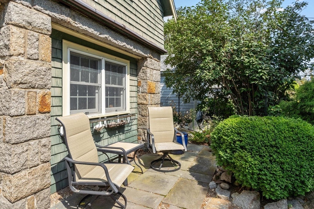 1 Pigeon Hill Court #B, Rockport, MA Photo #3