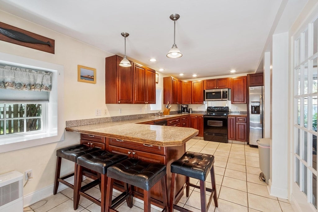 1 Pigeon Hill Court #B, Rockport, MA Photo #6