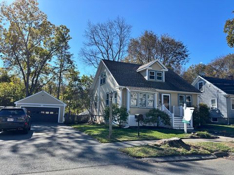 9 Hood Rd Danvers MA 01923
