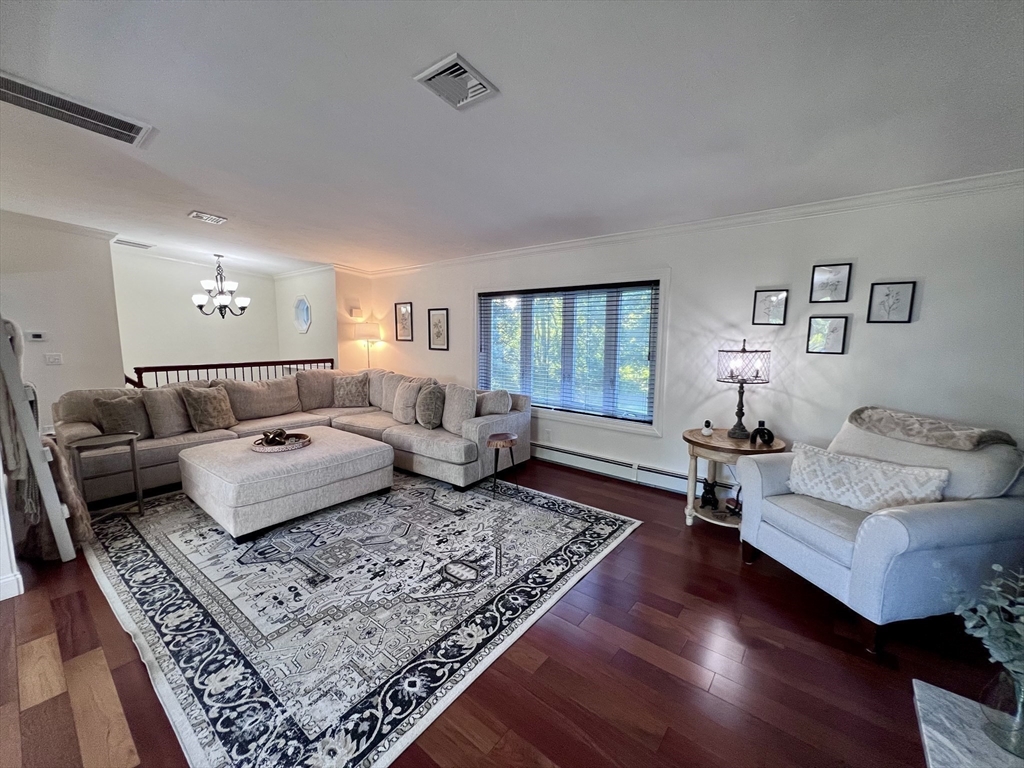 28-R Woodside Dr