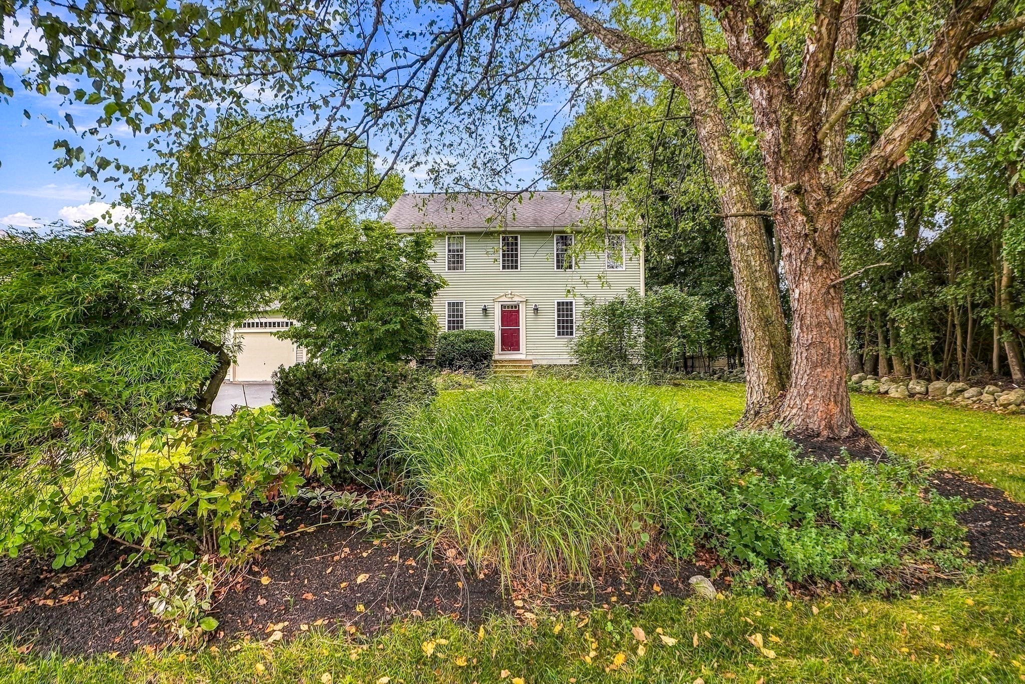 21 Lyons Rd