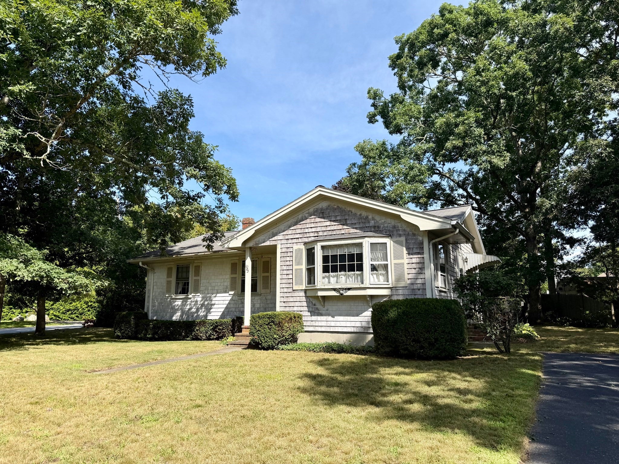 Photo of 1183 Dutton Street, New Bedford, MA