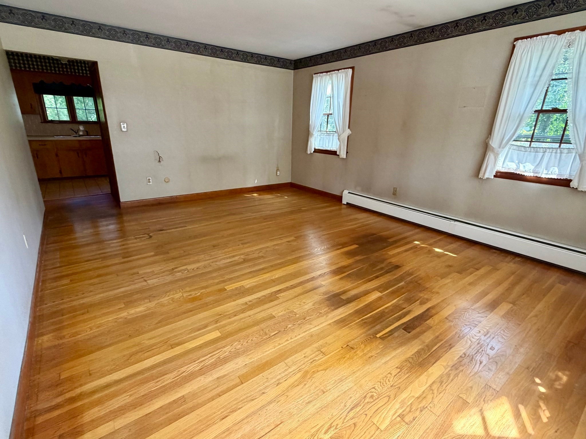 1183 Dutton Street, New Bedford, MA Photo #11
