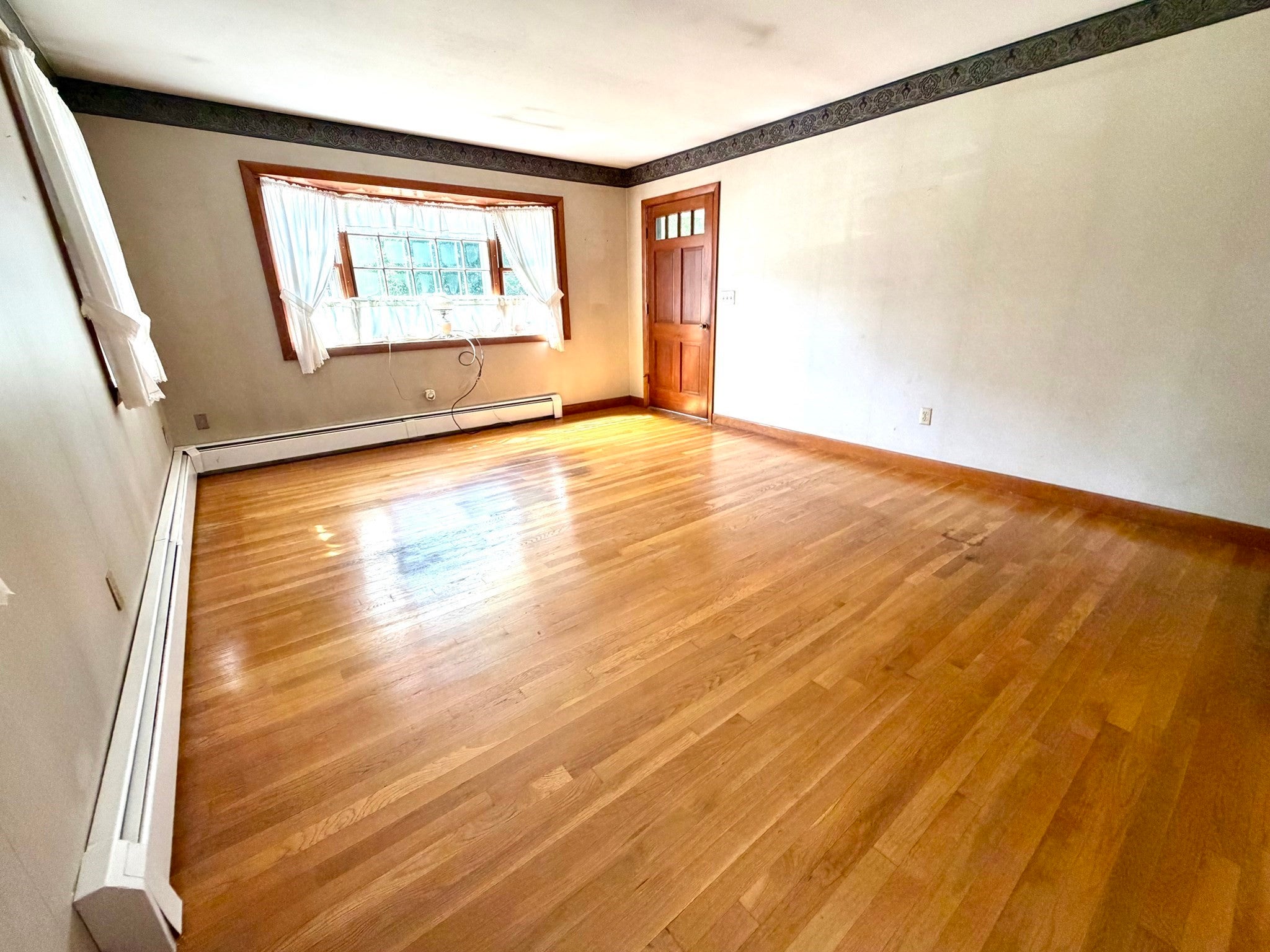 1183 Dutton Street, New Bedford, MA Photo #10