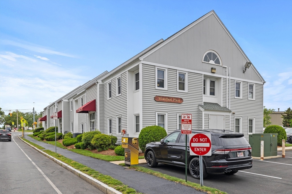 384 Lowell Street 205A &205B