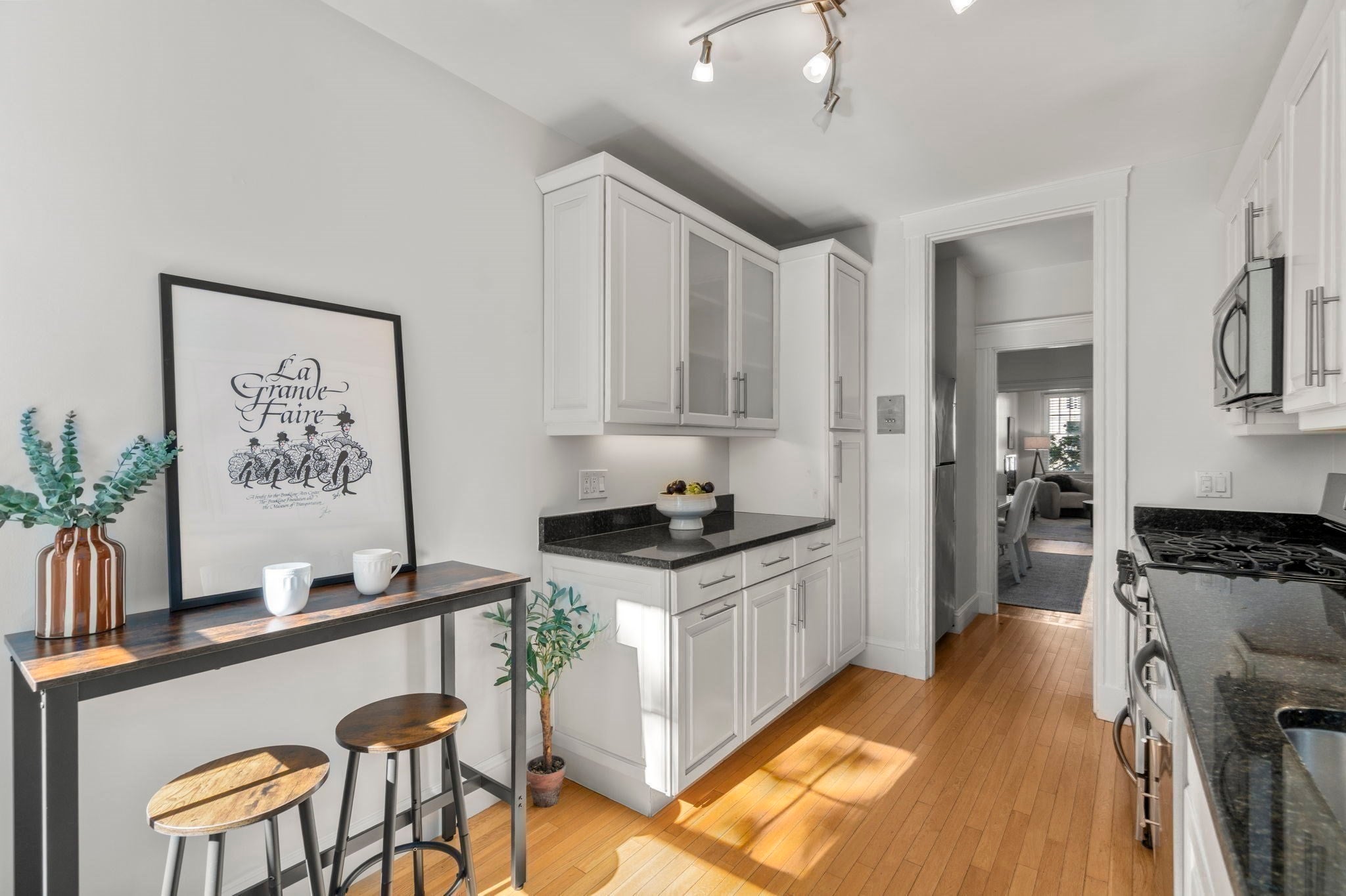 36 Dwight St #4, Brookline, MA, 36 Dwight St #4, Brookline, MA Photo #4