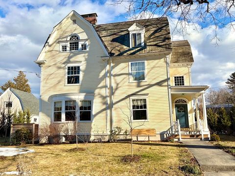 63 Dryads Green Northampton MA 01060